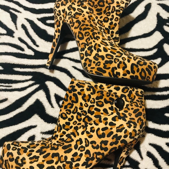 Charlotte Russe - Picture 3 of 4